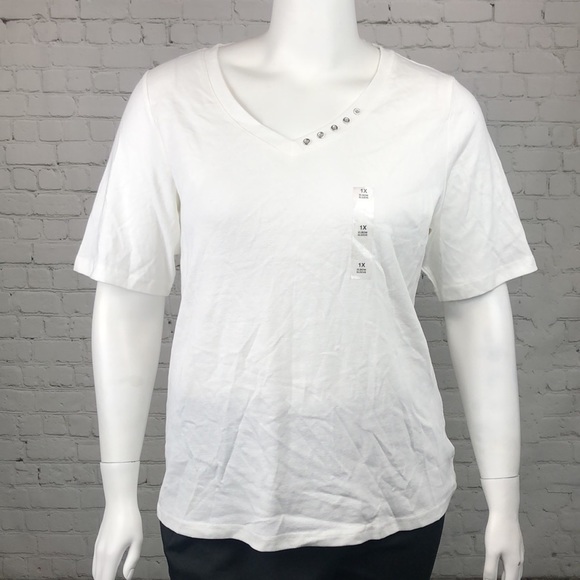 1X 2X White V Neck Elbow Sleeve Top Plus Size - Picture 2 of 6